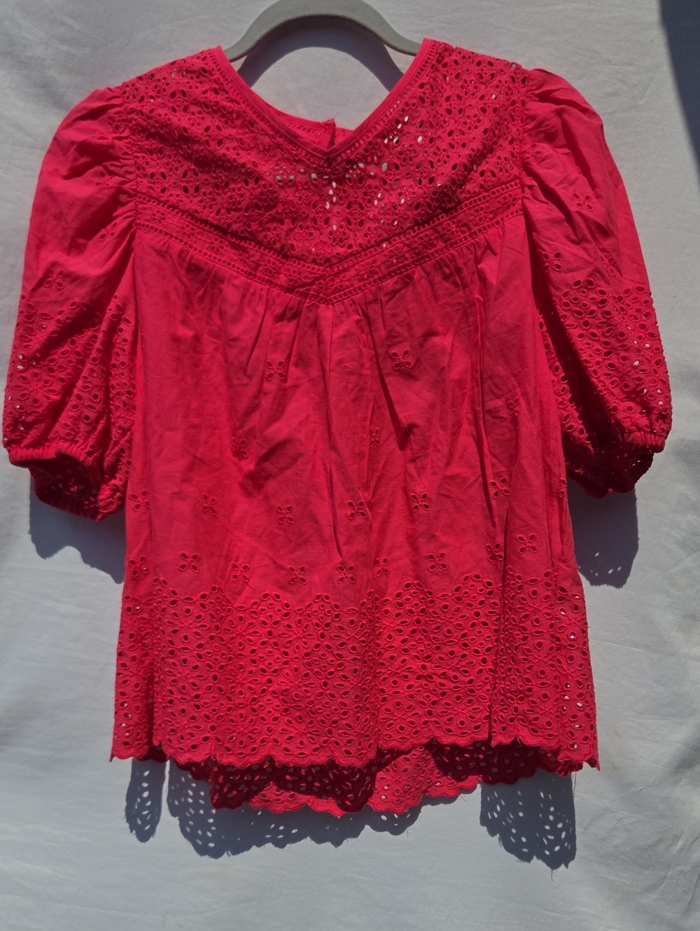 Eyelet Puff-Sleeve Blouse in Hot Pink Sz Med